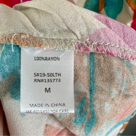 Vici Tropicana Floral Kimono Top, size medium - Picture 7 of 12